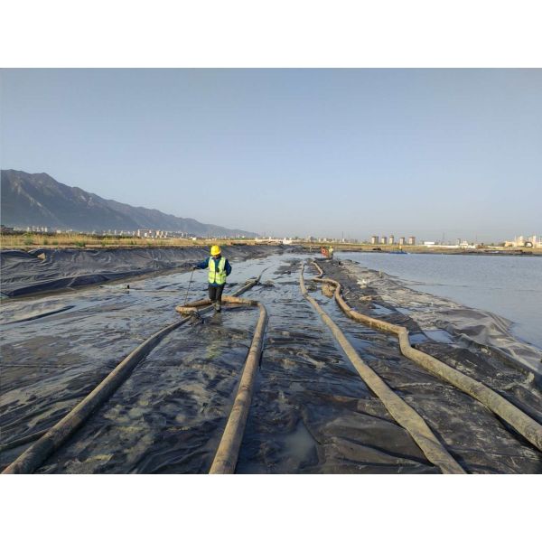 Geotextile Open Size 0.4mm Geotextile Dewatering Tubes Designed with Excellent Chemical Resistance Ensuring Dewatering Performance