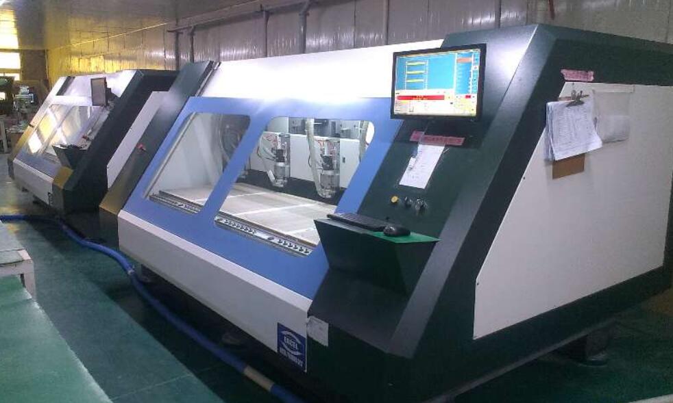 Части металла Cnc 5052 подвергая механической обработке поворачивая мужчины отверстия и женского продетого нитку вала расширения
