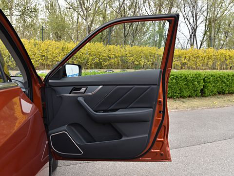Clearance Sale 2023 Dongfeng Qichen T60EV Electric Car with TPMS and Touch Screen