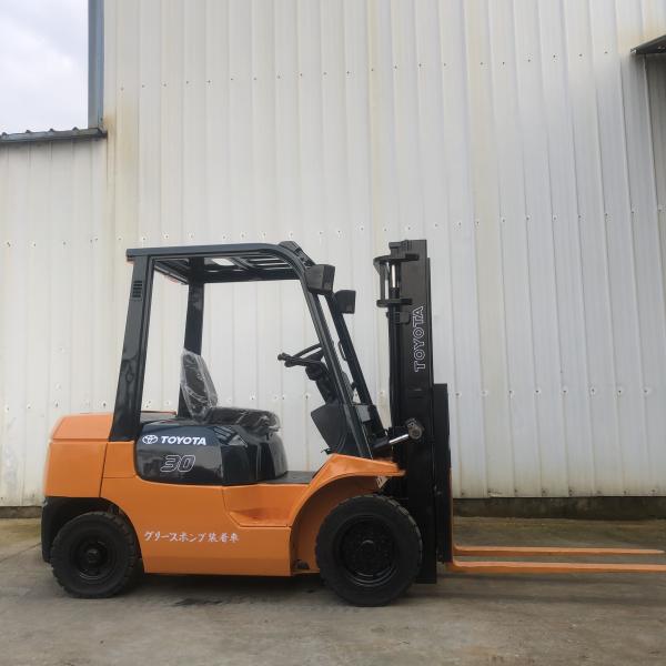 Máquina de carga de 3 toneladas de Toyota Diesel de 3 metros de etapa estándar