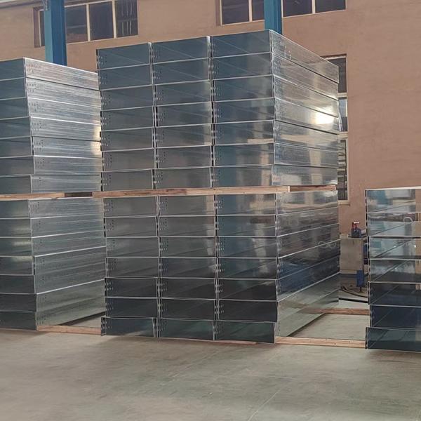 Alta resistencia a la corrosión bandeja de cable galvanizado exterior montado en la pared montado en el suelo