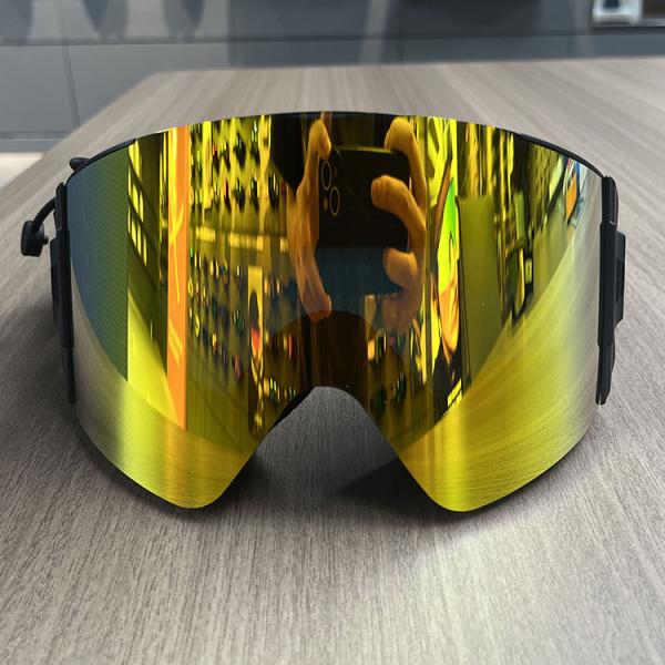 Logo Customized Logo Removable Nose Guard Magnetic Heated Ski Goggles with Side Buckle