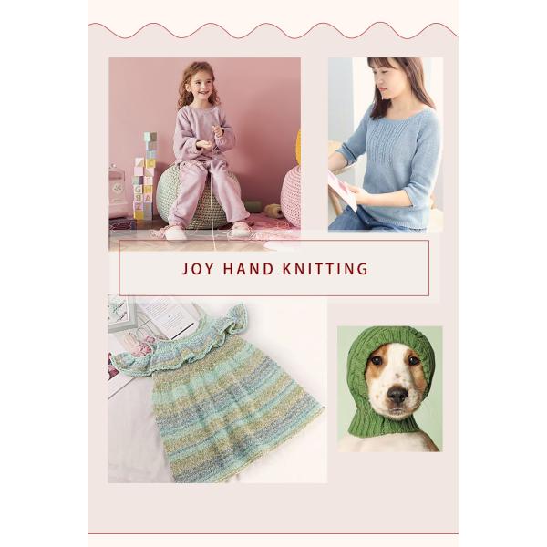 Рука вязания крючком вяжет хлопчатобумажную пряжу пряжи 100% шелковистую