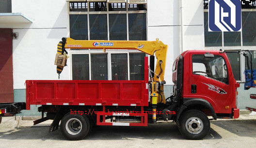 SQ5ZK3Q 5 Ton Construction Crane 360 °  Telescopic Boom Truck Mounted Crane