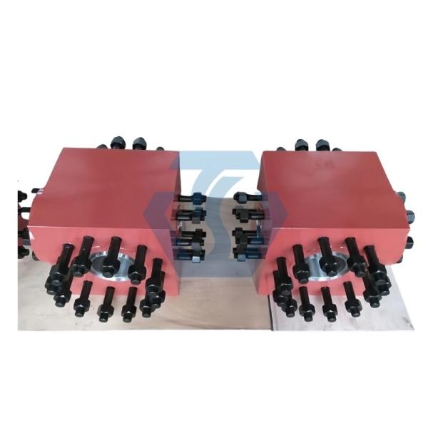 API Spec 6A Wellhead Equipment Studded Tees And Cross Studded Blocks For Oil Drilling
