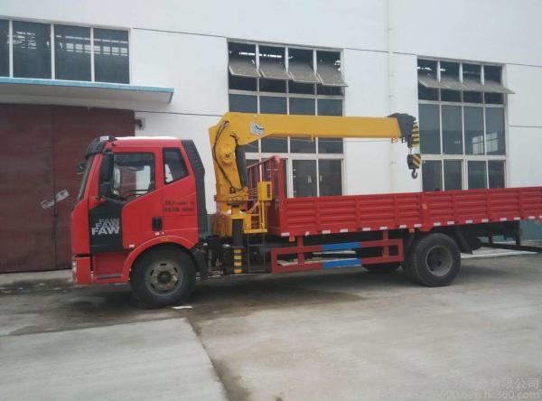 FAW 15ton Cargo Compartment Size 5650*2300*600 Maximum Lifting Load 6ton Speed 102km/h Truck-mounted Lifting Truck Crane