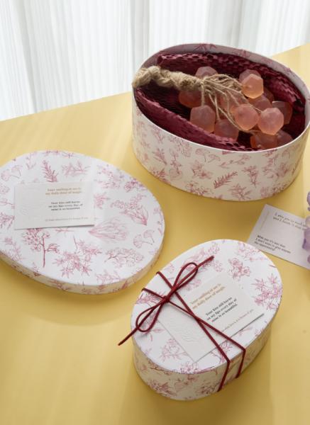 Elegant Oval Gift Box Trio Premium Grape Floral Packaging Natural Kraft Rich Burgundy Soft White Options
