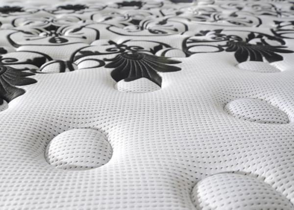 11 Inch Knitted Fabric Cover 3 Zoned Latex Mattress With Spinal Care System
