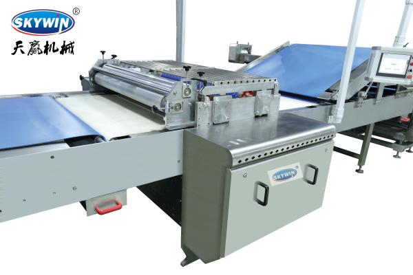 Máquina dura e macia automática da fabricação de biscoitos com o forno de túnel do gás para a capacidade 100~2000kgs pela hora