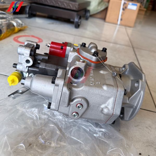 PT-type Fuel Injection Pump 3021980 Is Suitable For K19 Heavy-duty Diesel Engines.
