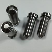 Trabalho feito com ferramentas de aço do molde da inserção do núcleo do dado S136 não padrão para as peças plásticas de empacotamento diárias