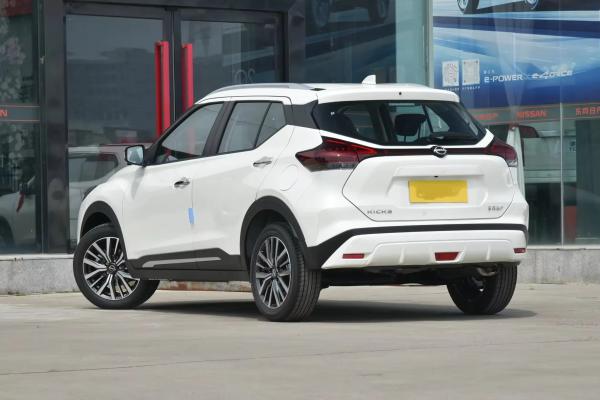 TPMS and Normal Steering Wheel Equipped Nissan KICKS 1.5L CVT 5 Seat Small SUV for Fast Speed Driving