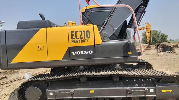 Volvo EC210 Excavator Machine Used Crawler  power 119kW