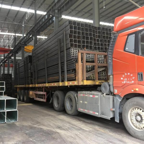 1000-7000 Seires Aluminum Square Tube Hollow Polished Surface Treatment