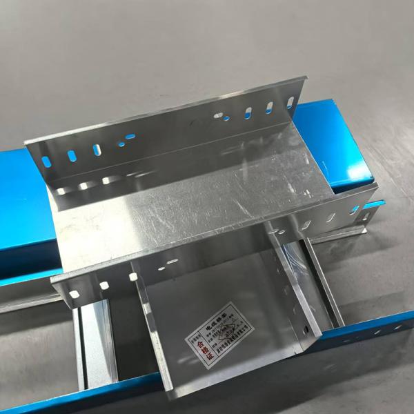 Floor Mounted Aluminum Cable Tray with High Corrosion Resistance and Easy Installation