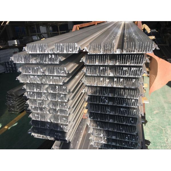 Forma de ramificación/perfiles de aluminio tubulares del disipador de calor con los agujeros que golpean ligeramente