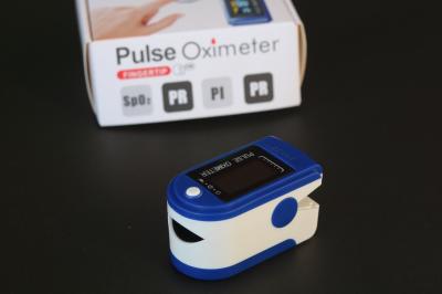 Medical Home O2 Meter Finger LED Screen Clear Reading Accuracy 2bpm
