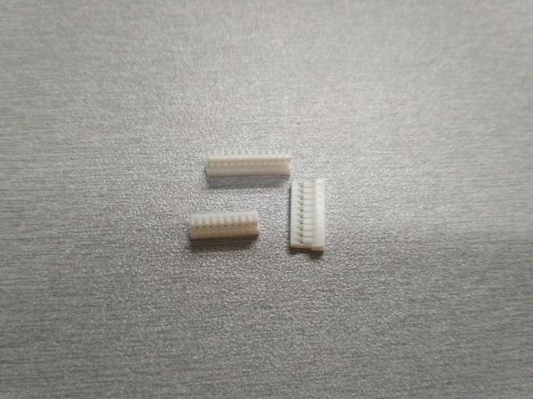 1.0mm pitch housing with PA66 material wire to board connector type without lock
