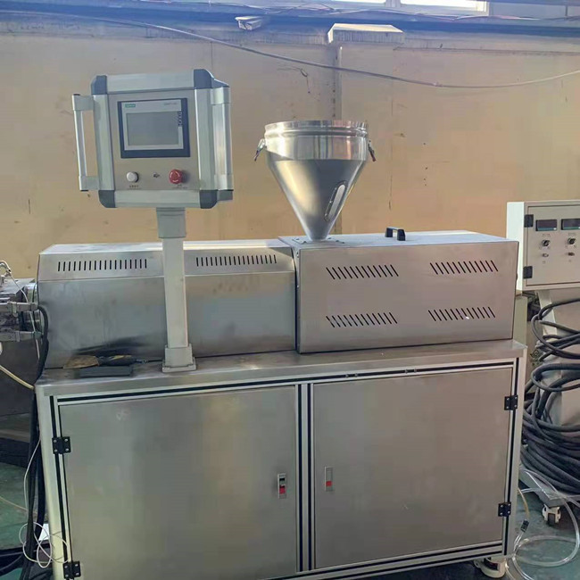 штранг-прессование трубы дренажа Pvc 150r/Min делая машиной пластиковый штрангпресс