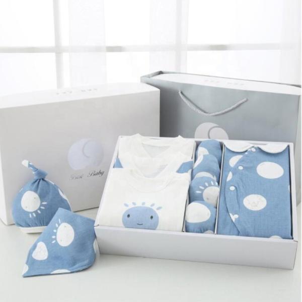 Da caixa de presente rígida de papel da roupa do cartão do bebê projeto luxuoso com punho