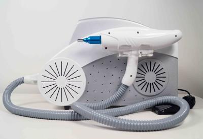 Skin Rejuvenation Laser Tattoo Removal Equipment Carbon Peel ND YAG For Salon