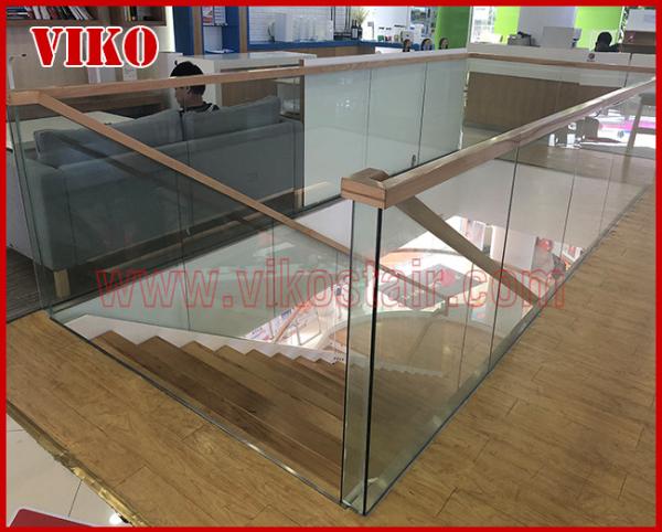 Double Steel Plate Staircase VK16S Stringer Stair,Tread beech ,Railing tempered glass, Handrail b eech Stringer,carbon s