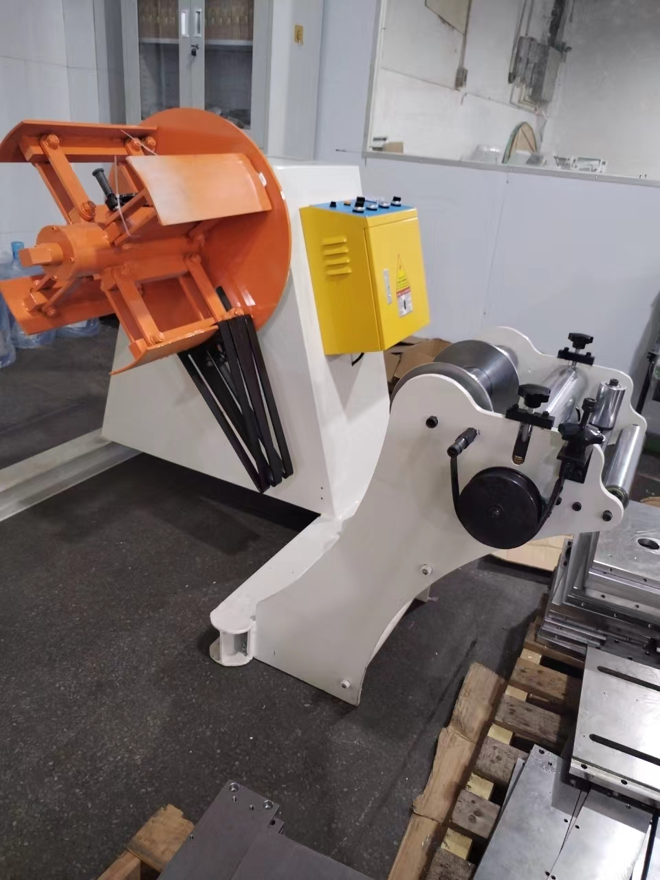 GO-300 Max 3.2mm Thickness Sheet Leveling Machine Automatic 300mm Width 15m/min