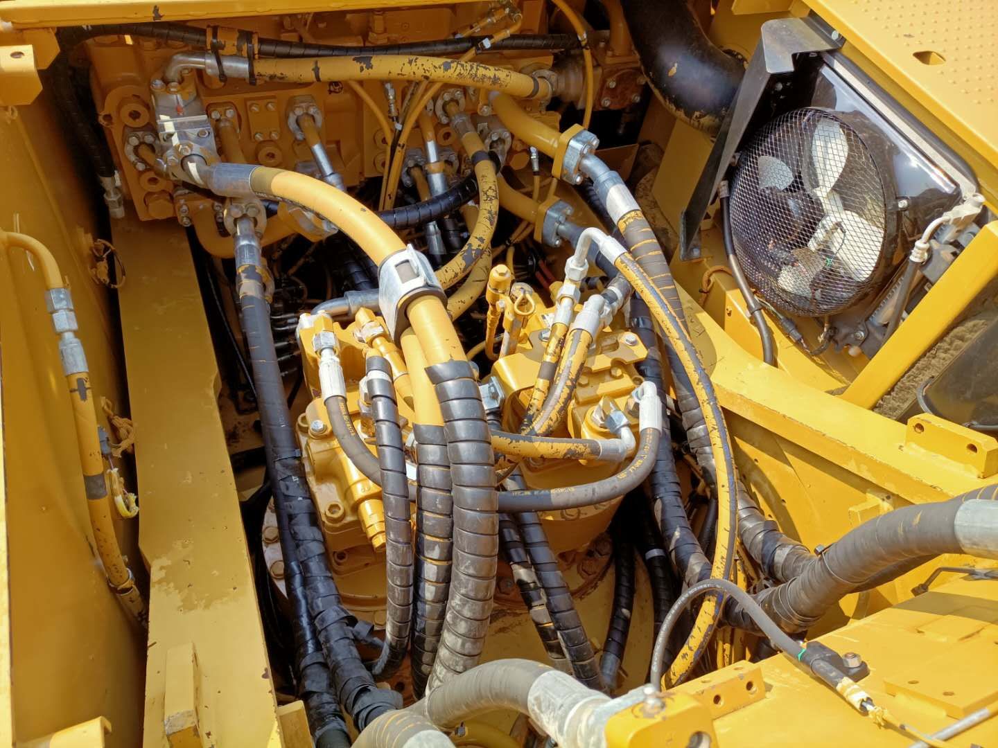 Японское происхождение Использованный экскаватор для кошек 50000kg CAT 349DL Crawler Excavator с емкостью ведра 2m3