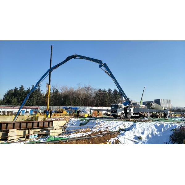 Sinotruk HOWO And Shanmac 30m 38m 48m 52m 56m 58m 63m 70m Mobile Concrete Pumps Truck Truck Mounted Concrete Pump
