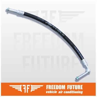 1H0820721 Tubo de sucção de automóvel AC adequado para 91-98 Volkswagen Golf III 1.8L