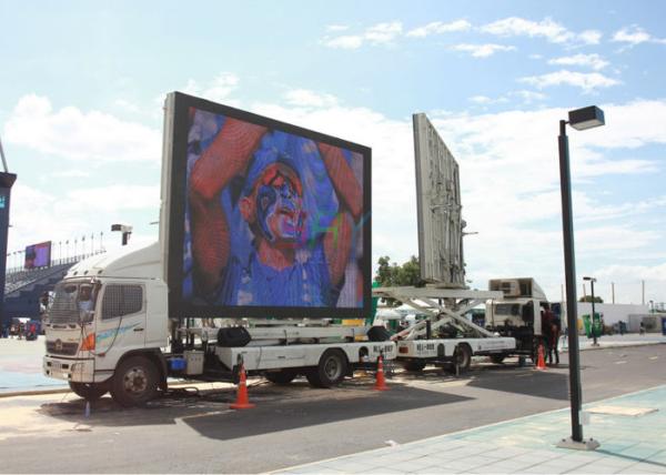 HD Ultra Brightness Vehicle LED Display Advertising , Truck mobile led screen panel