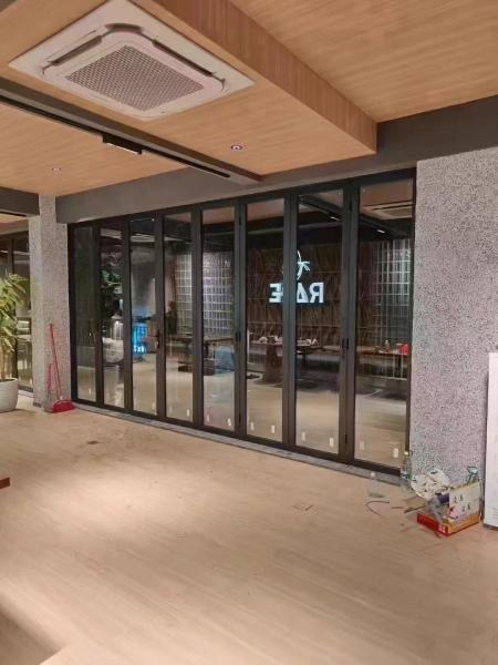 Toronto Folding Windows | Canadian Climate-Adapted Designs