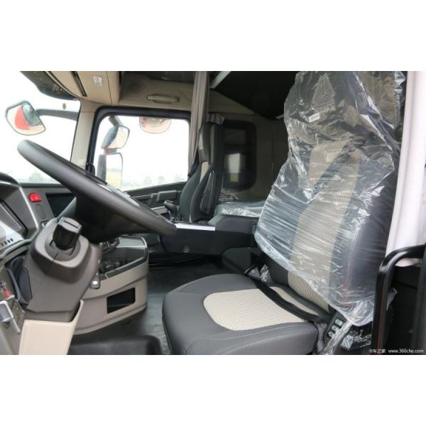 SINOTRUCK HOWO Max 4*2 6*4 Traction Truck Diesel Version Special Truck Traction Head