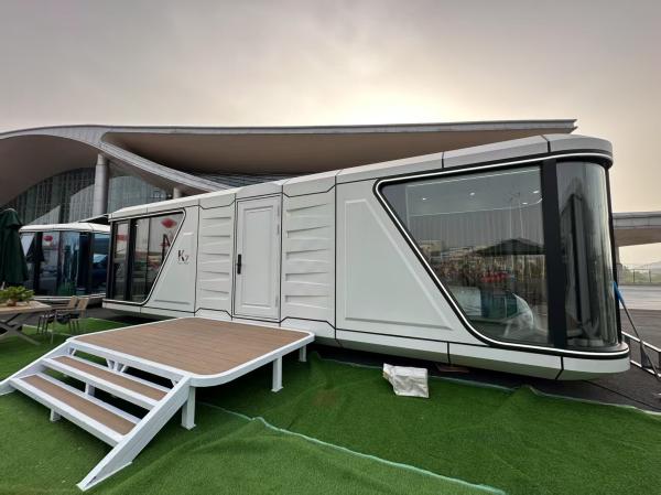 Logements dans des capsules spatiales abordables et performantes