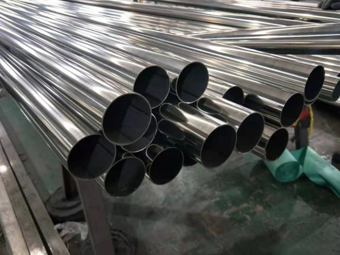 Extruded 304L SS Steel Pipes 50mm Stainless Steel Pipe Anti Corrosion
