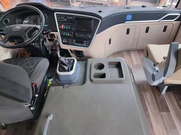 15-23 lugares Minibus usado, LHD minibus de segunda mão com transmissão manual