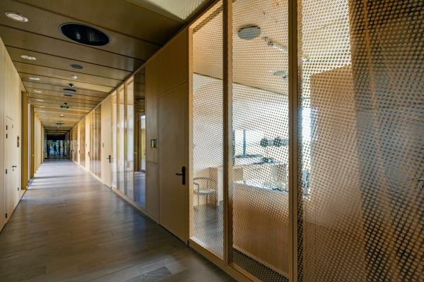 Systèmes de suspension Murs de séparation en verre à cadre en aluminium pour bureau