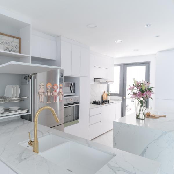 Modern Home Furniture Matte White Melamine Kitchen Cabinet Full Imported From China