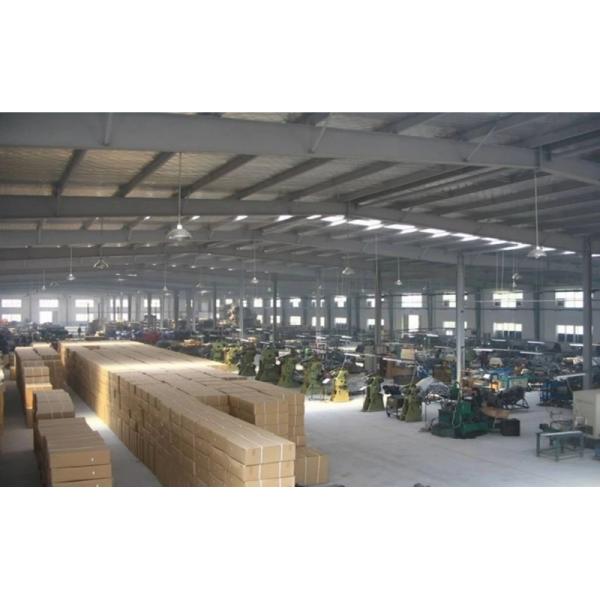 Hospital Furniture Manual Folding Wheelchair, Suitable For Elderly people