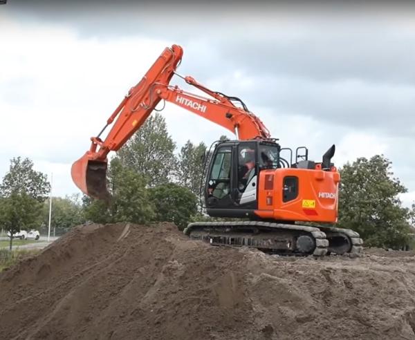 Excavator Sliding Arm with Simplified Maintenance Robust Design Leak-Proof Hydraulics Extended Service Life