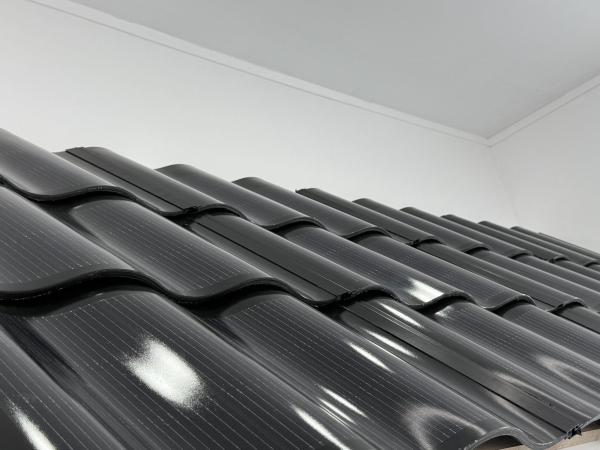 Direct 50W Solar Panel Roof Tiles for Residential XSDCM-50-H Package Gross Weight 5.500kg