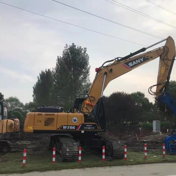 20 - 30 Ton Hydraulic Sheet Pile Driver para la viruta de 10 metros