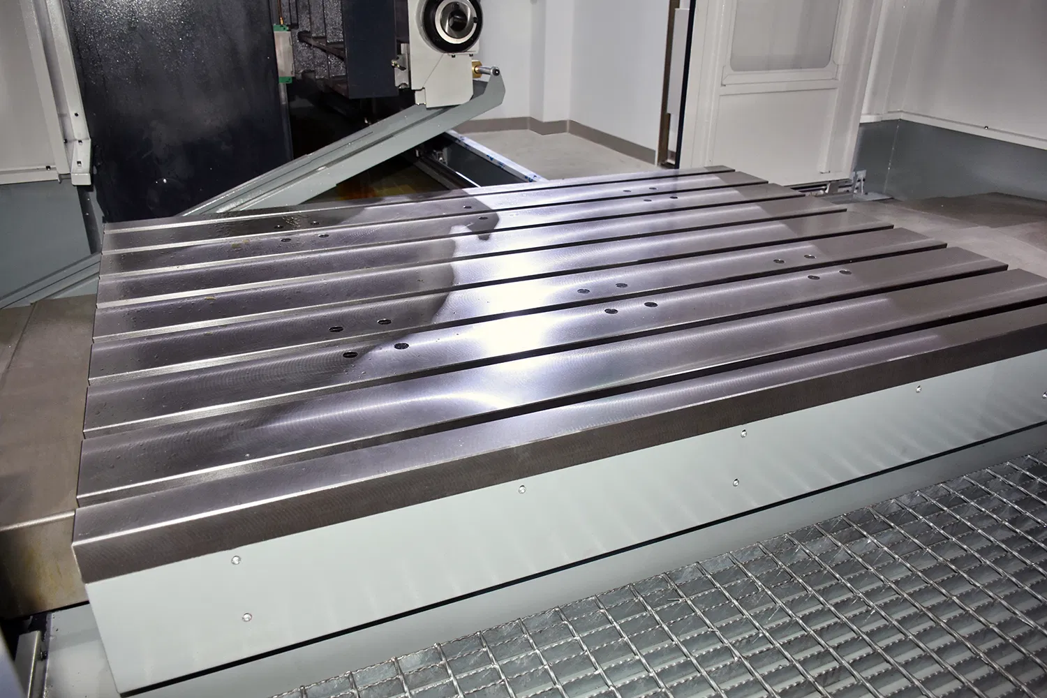 High-Precision CNC Deep Hole Drilling Machine for Accurate Hole Machining and Metal Processing