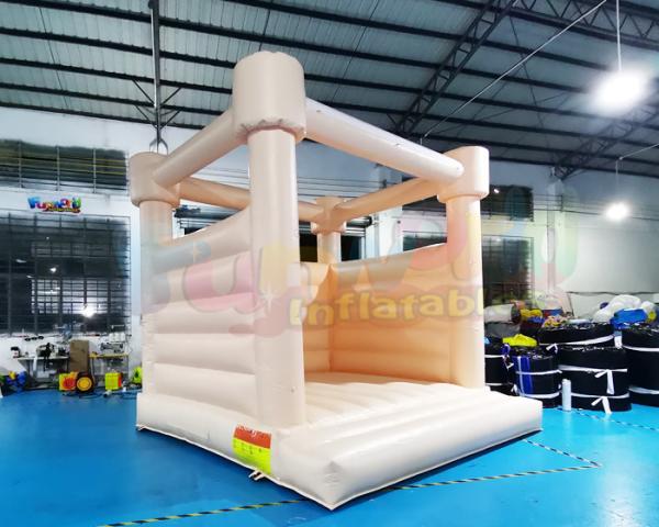 Casa inflável comercial de costura quádrupla do salto do casamento do leão-de-chácara