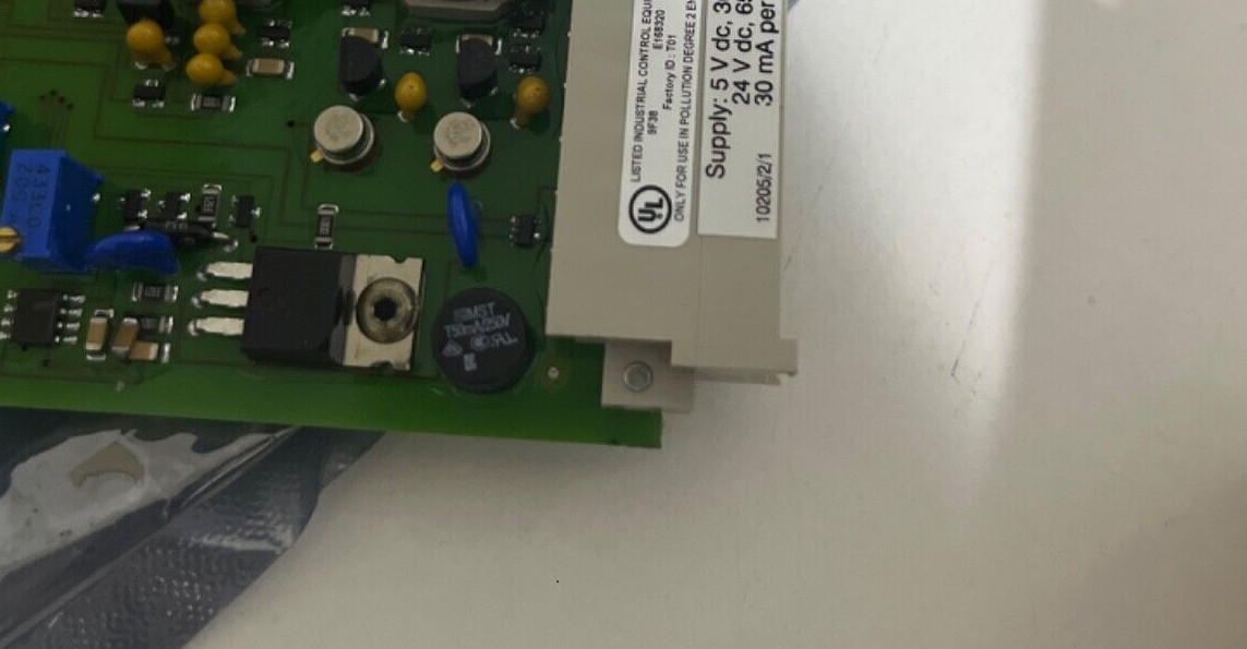 Honeywell 10205/2/1 Модуль безопасного аналогового вывода