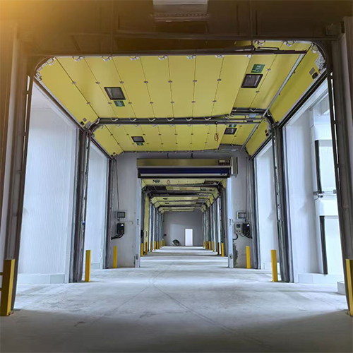 SUS304 Industrial Sectional Overhead Door 0.2m/s-0.4m/s For Utility / Equipment Buildings