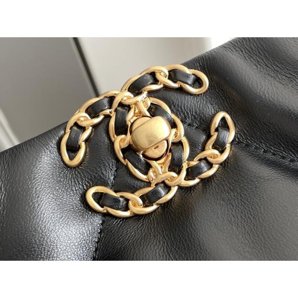 Casual Lambskin Chanel Classic Lambskin Bag Plain Party Office Style