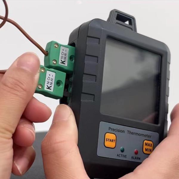 High Temperature K-Type Dual Channel Digital Thermometer -270-1372 for Industrial