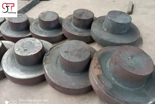 42CrNiMo C45 Forged Steel Flanges Polished Open Forging OEM