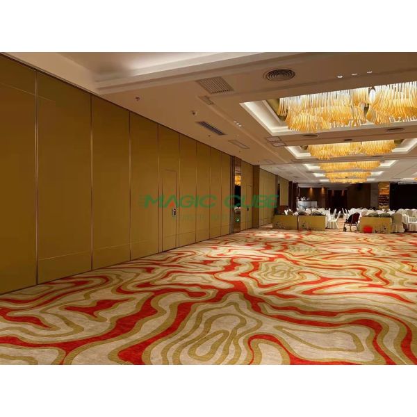 Adjustable Speed Sound Insulation Movable Partition Wall with High Flexibility for Multi-Use Spaces